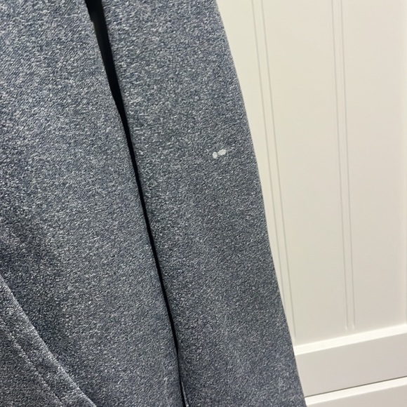 excellent condition except one small stain on arm shown in picture. dry fit - Picture 7 of 7